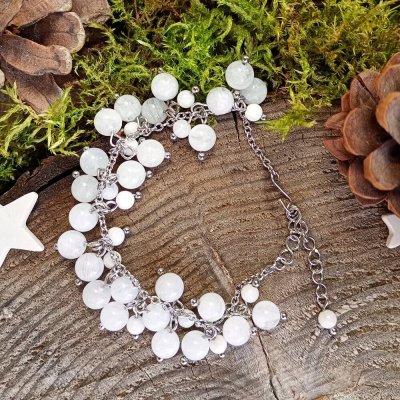 Bracelet orné de pierre de lune sur chaîne en acier inoxydable